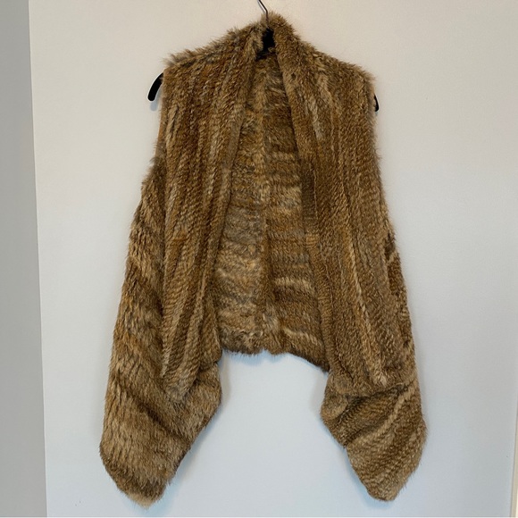 Larok Luxe Rabbit Fur Vest - Size: X-Small - Picture 2 of 8